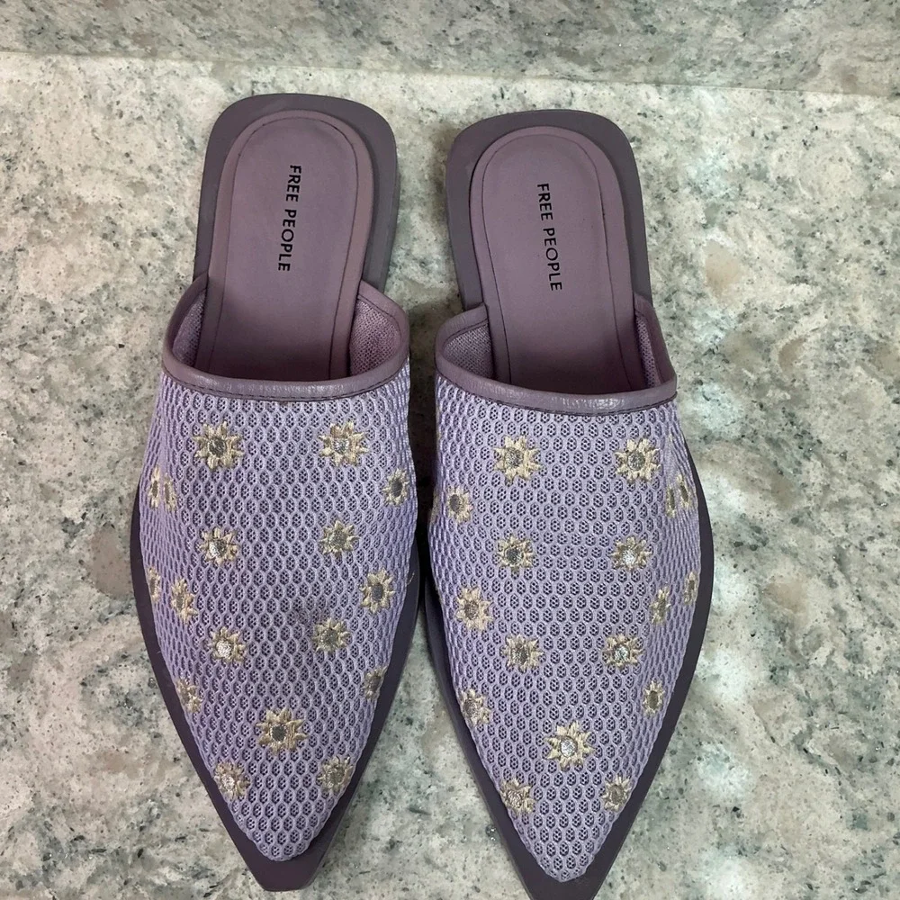 Free People Becky Daisy Mules 8 Purple Mesh Embroidered Floral Pointed Toe Flats